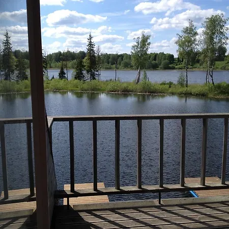 بيت ضيافة Sammuli Village