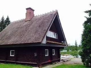 ゲストハウス Sammuli Village ヴィリャンディ